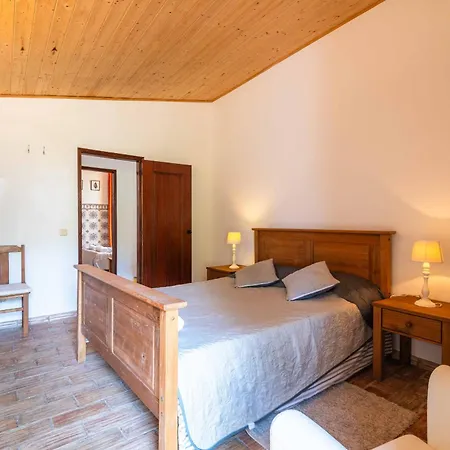 Vila Eiras Altas Grande By Portucasa