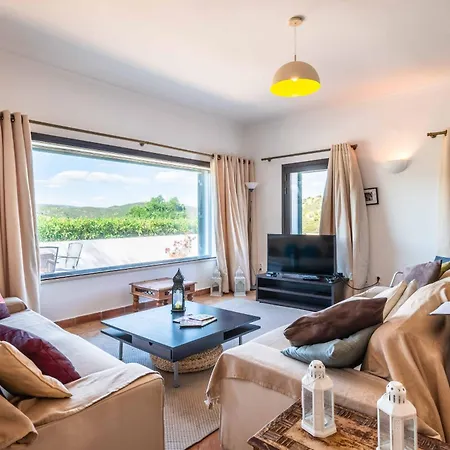 Eiras Altas Grande By Portucasa