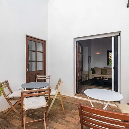 Villa Eiras Altas Grande By Portucasa