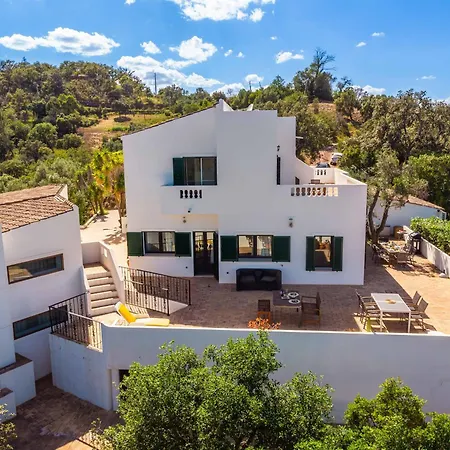 Villa Eiras Altas Grande By Portucasa Corte Vidreiro
