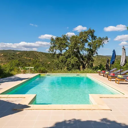 Villa Eiras Altas Grande By Portucasa