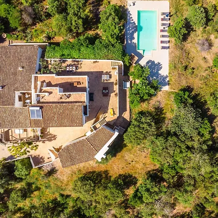 Villa Eiras Altas Grande By Portucasa *