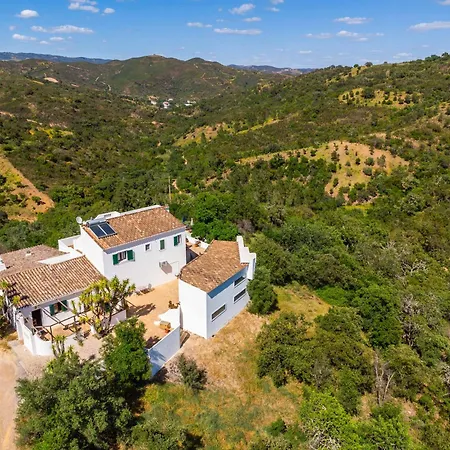 Villa Eiras Altas Grande By Portucasa