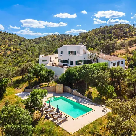 Villa Eiras Altas Grande By Portucasa Corte Vidreiro