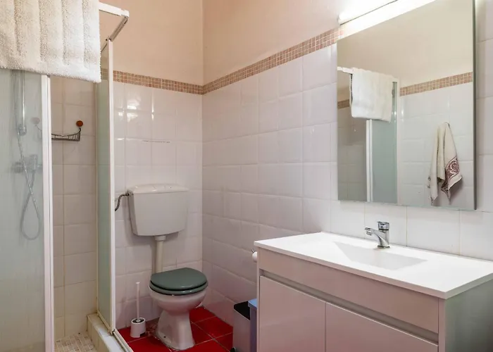 Eiras Altas Grande By Portucasa Corte Vidreiro