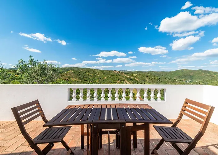 Eiras Altas Grande By Portucasa Corte Vidreiro