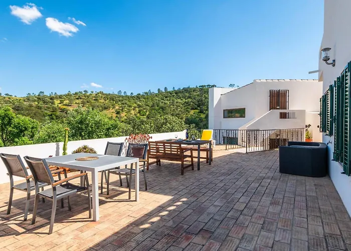 Eiras Altas Grande By Portucasa Corte Vidreiro