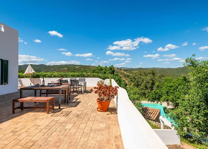 Eiras Altas Grande By Portucasa