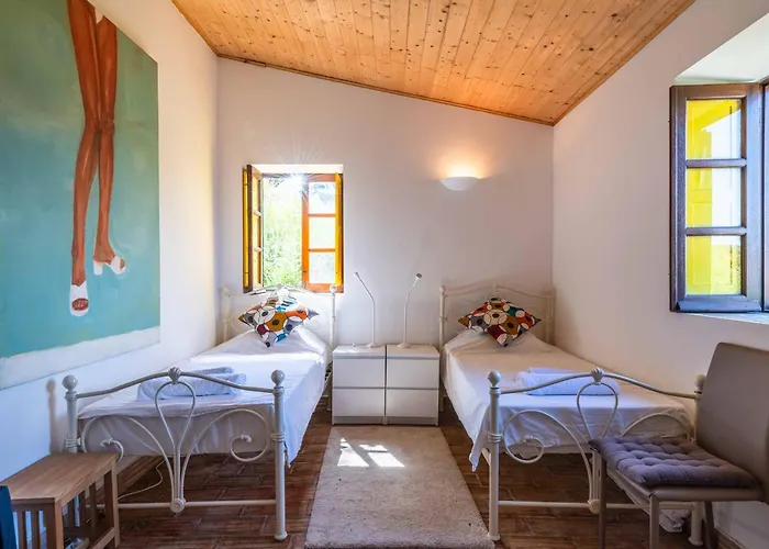 Eiras Altas Grande By Portucasa Corte Vidreiro