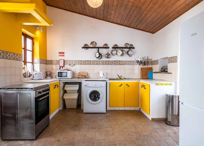 Villa Eiras Altas Grande By Portucasa Corte Vidreiro