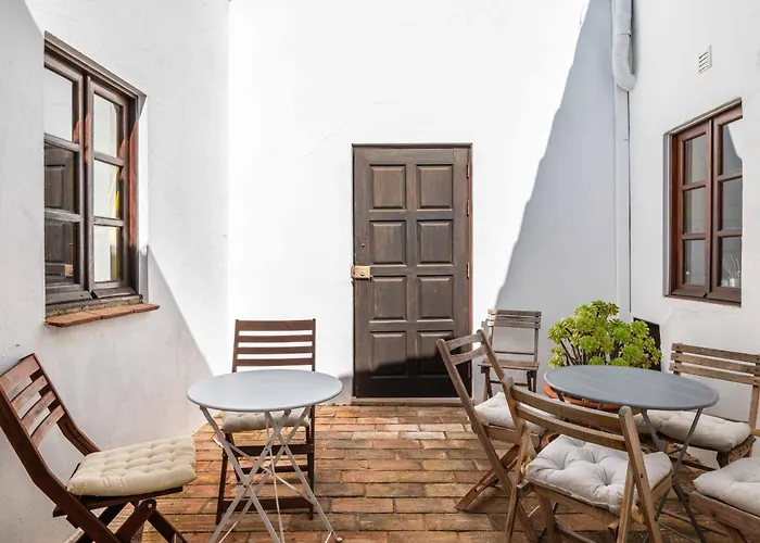 Eiras Altas Grande By Portucasa Corte Vidreiro