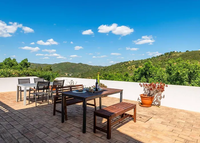 Eiras Altas Grande By Portucasa