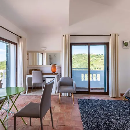 Eiras Altas Grande By Portucasa Corte Vidreiro