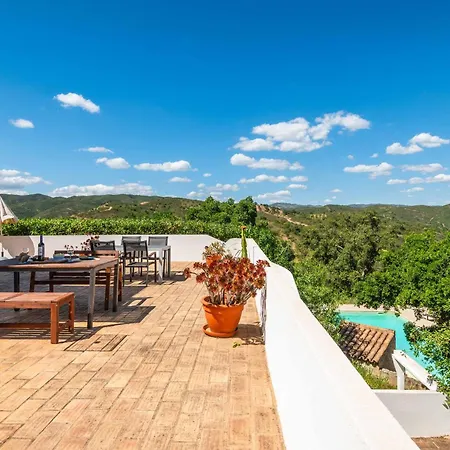 Eiras Altas Grande By Portucasa