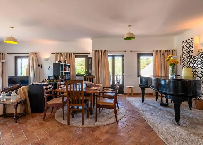 Villa Eiras Altas Grande By Portucasa