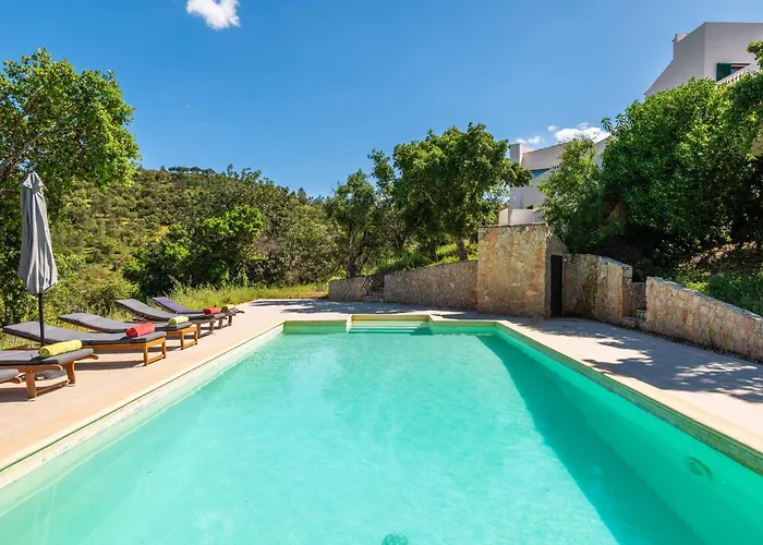 Villa Eiras Altas Grande By Portucasa
